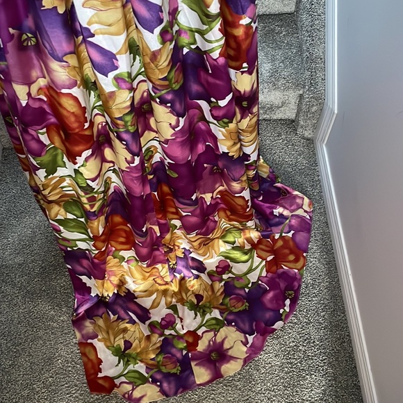 Scala prom dress. Multicolor floral. Size 14. - Picture 5 of 7